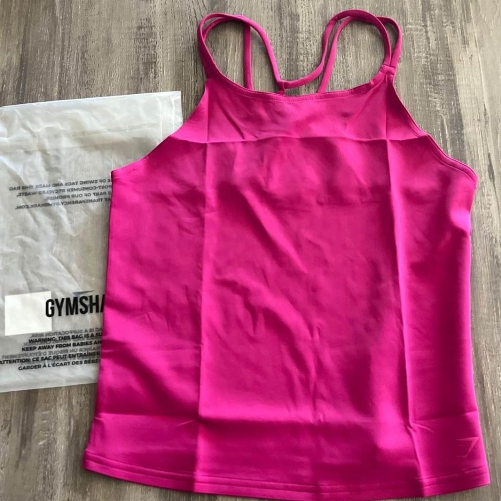 New gymshark tank M